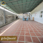 ផ្ទះកែងលក់សល់ដីចំហៀងធំ - ទីតាំងល្អ មានចំណូលជួលស្រាប់