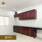 ផ្ទះកែងលក់សល់ដីចំហៀងធំ - ទីតាំងល្អ មានចំណូលជួលស្រាប់